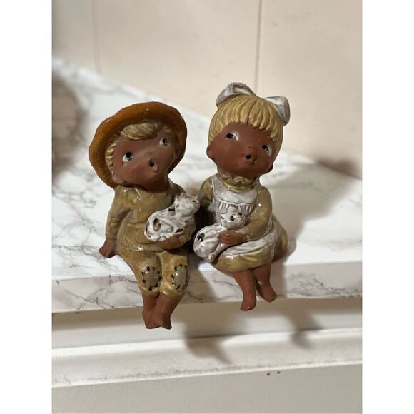 Vintage Handmade Ceramic Seated Boy & Girl with Cats 6" Tall - Picture 4 of 9